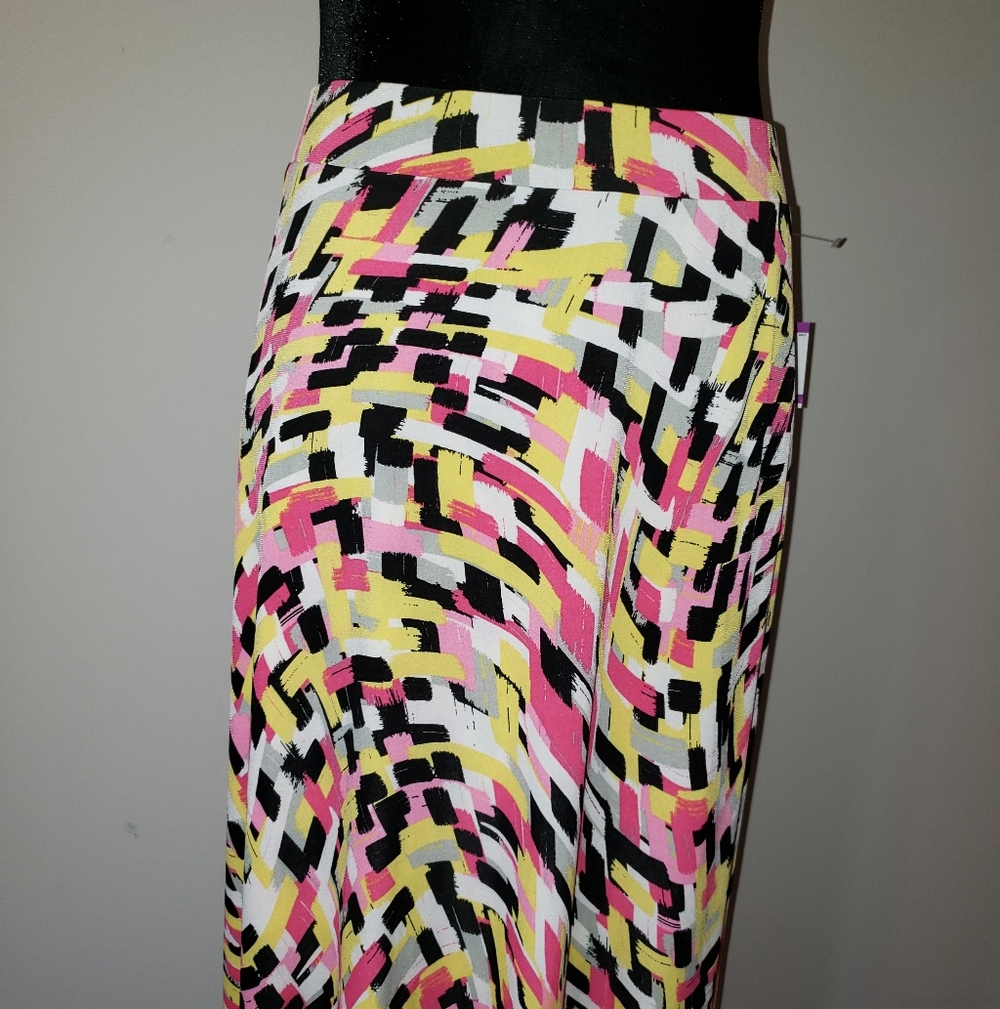 Plus Kasper Multicolor Abstract Print Skirt - Picture 2 of 5